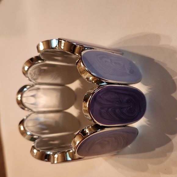 Purple stretch vintage enamel pearly bracelet - Picture 3 of 11